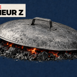Un couvercle métallique laisse apparaître des braises sur fond bleu nuit, sous le bandeau L’édito de Monsieur Z.